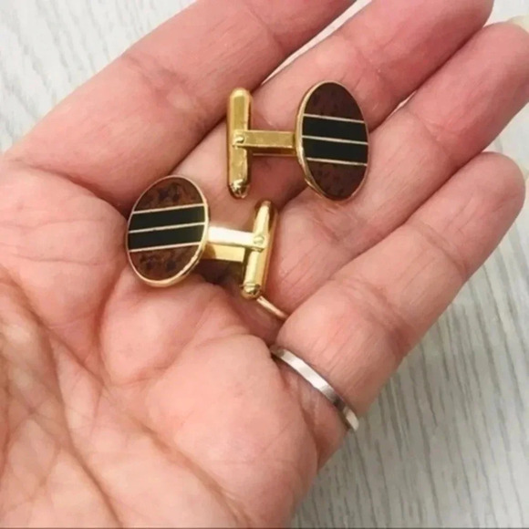 𝅺STYLISH Mod 1960s Vintage Burl Wood Look and Onyx Inlay Cufflinks.​ - Picture 5 of 10